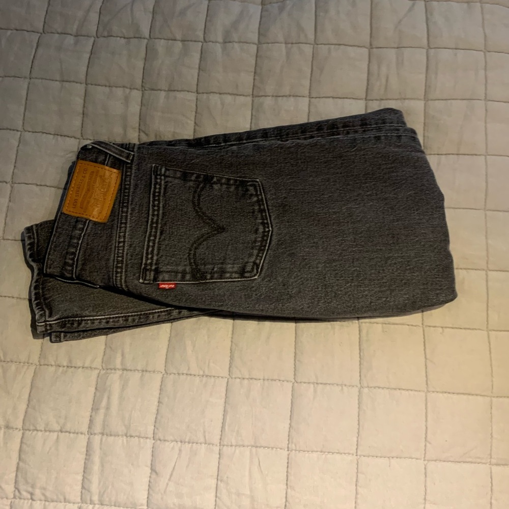 Levi High rise Wedgie mom jean